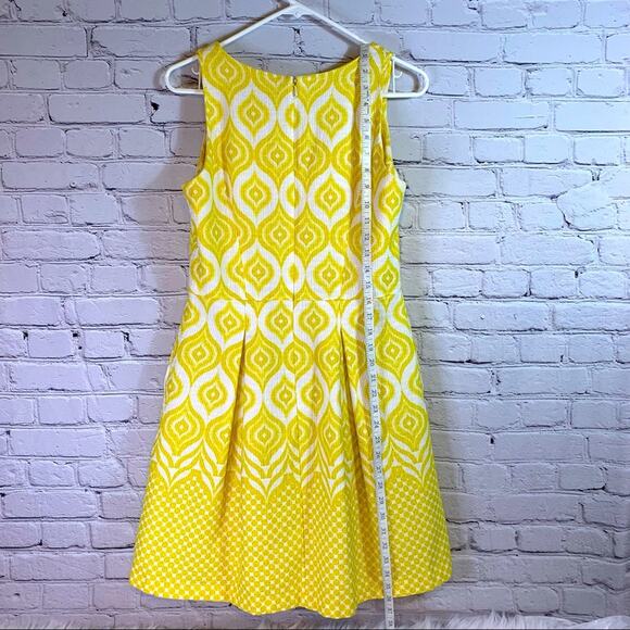 Just Taylor Yellow & White Fit & Flare Ogee Dress Size 8 P0309 - Picture 3 of 7